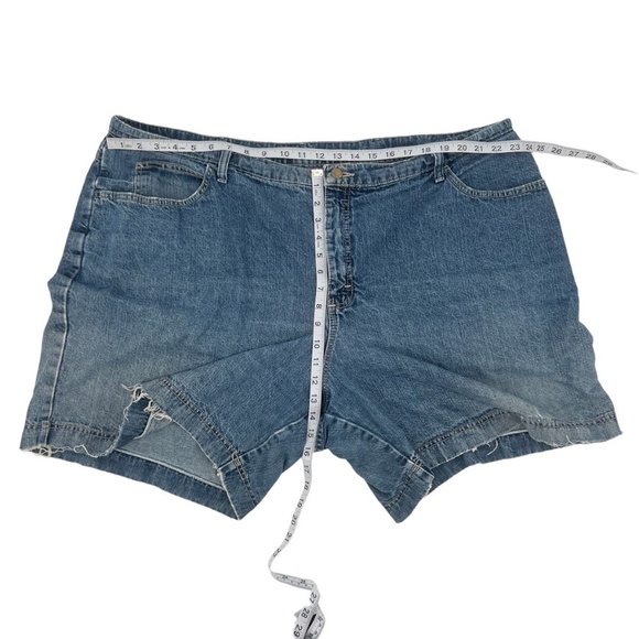 Riders By Lee Frayed Hem Jean Shorts Size 26 Wide Women's - Picture 5 of 6